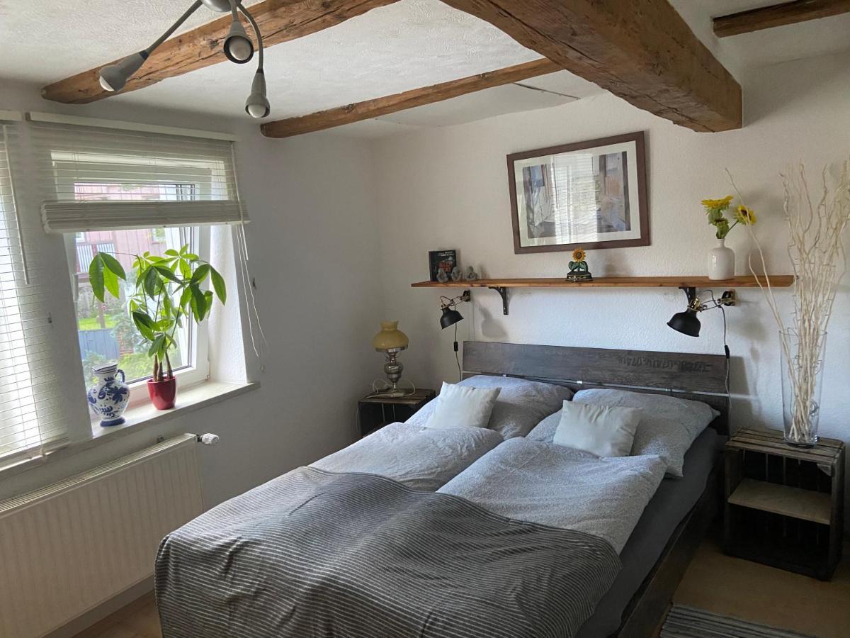 Ferienwohnung Am Brunnenplatz バート・ゾーデン・アレンドルフ エクステリア 写真